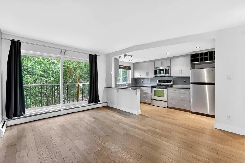 812 15 Avenue SW Calgary AB T2R 0S1