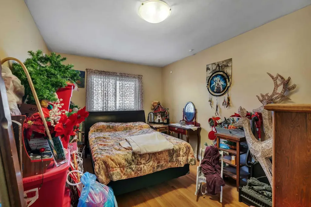 7621 23 Street SE Calgary AB T2C 0Y2