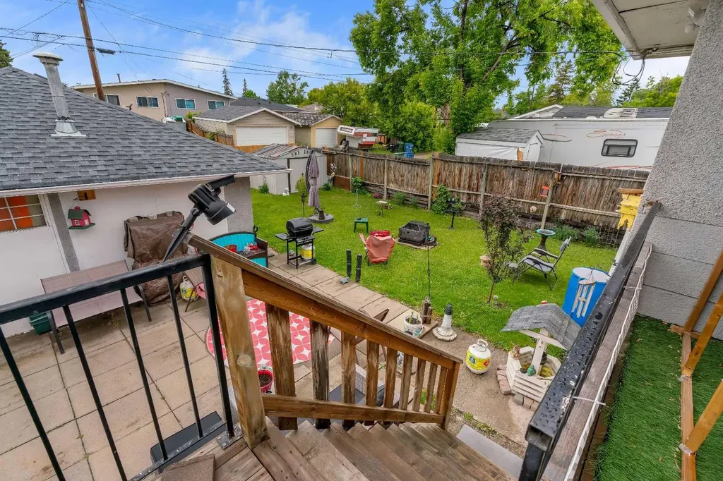7621 23 Street SE Calgary AB T2C 0Y2