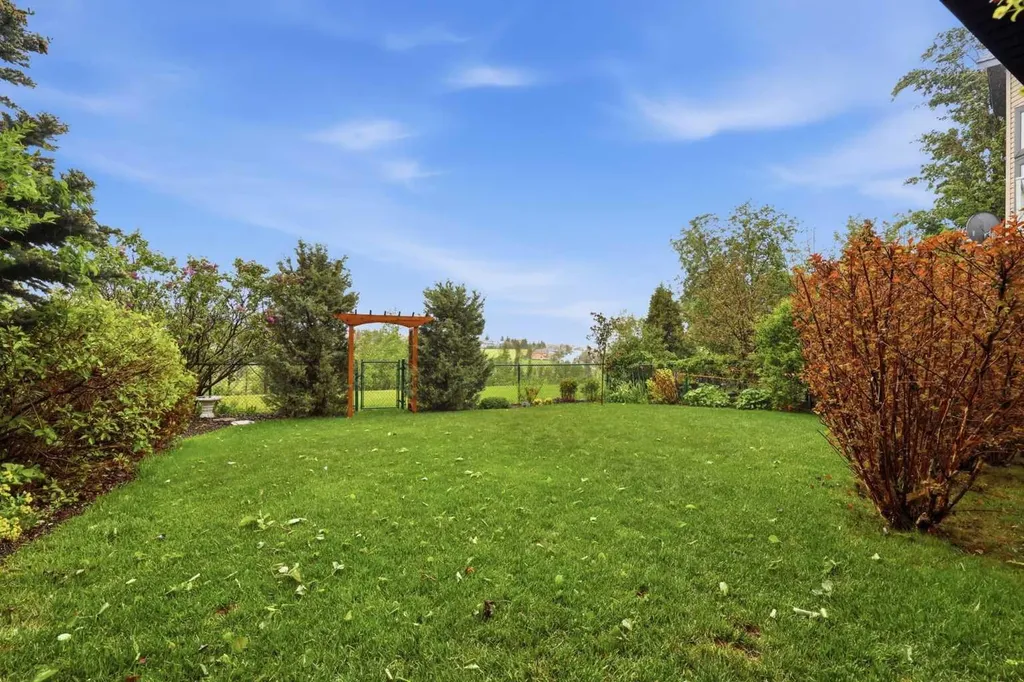 99 Arbour Butte Road NW Calgary AB T3G 4L9