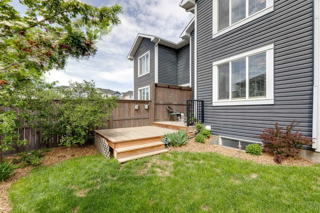 565 Midtown Street SW Airdrie AB T4B 4E2