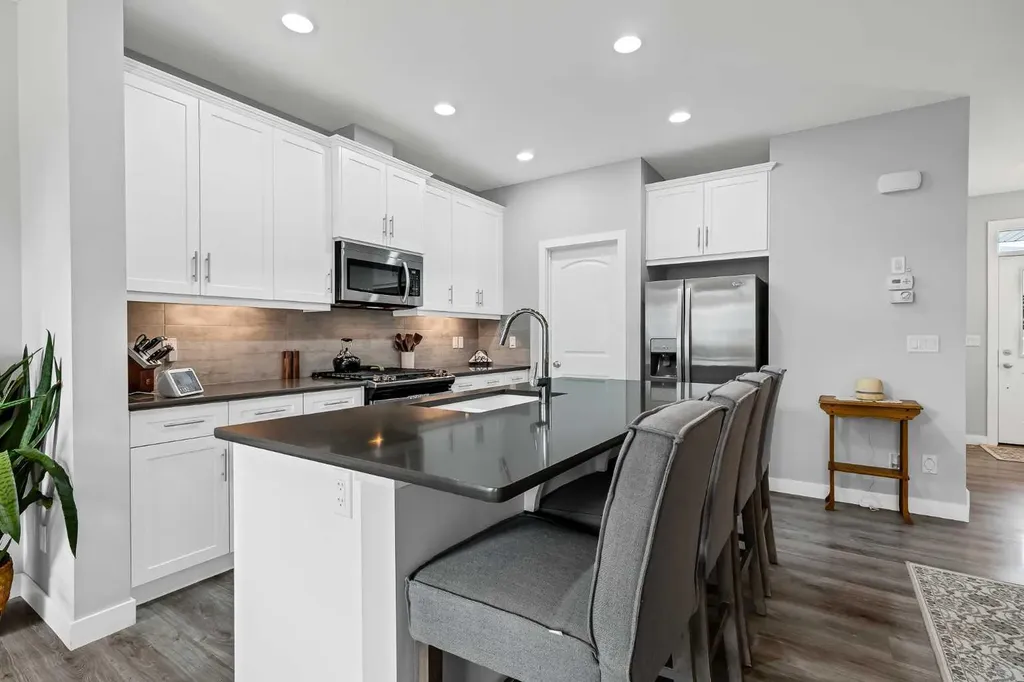 565 Midtown Street SW Airdrie AB T4B 4E2