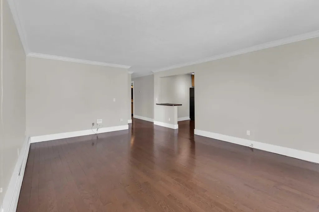 2002 11 Avenue SW Calgary AB T3C 0P1