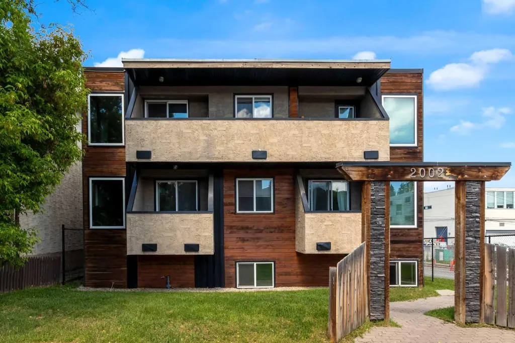 2002 11 Avenue SW Calgary AB T3C 0P1