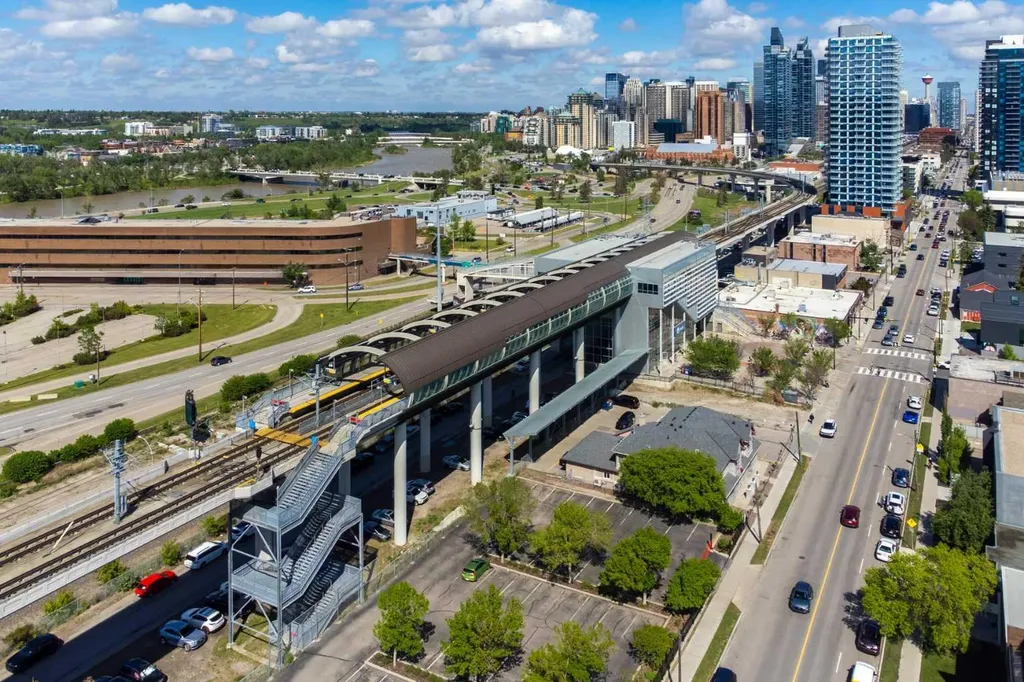 2002 11 Avenue SW Calgary AB T3C 0P1