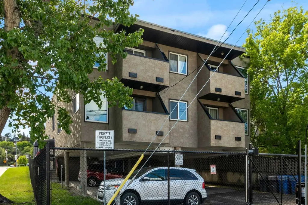 2002 11 Avenue SW Calgary AB T3C 0P1