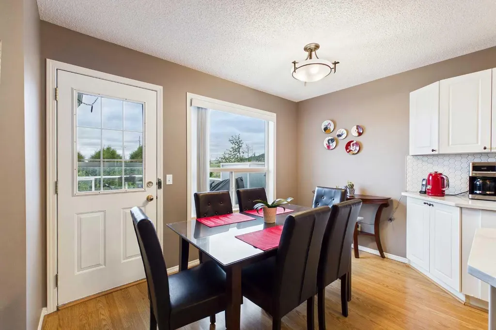279 Valley Brook Circle NW Calgary AB T3B 5S4