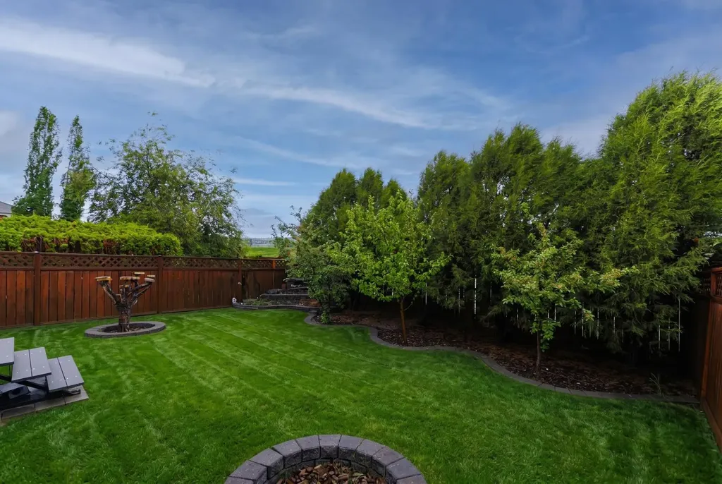 279 Valley Brook Circle NW Calgary AB T3B 5S4