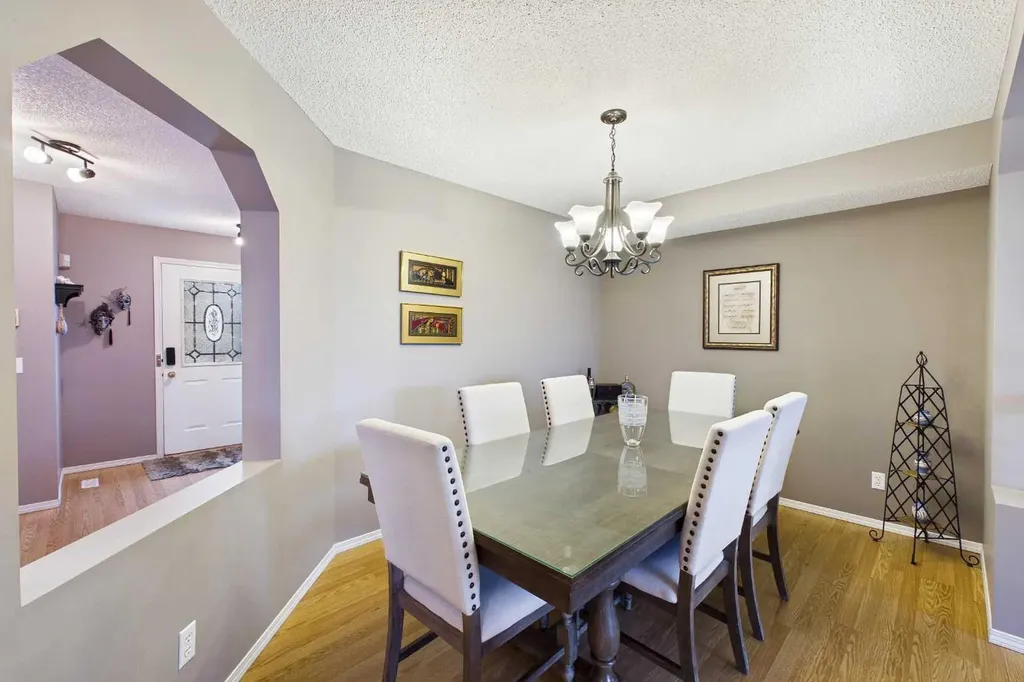 279 Valley Brook Circle NW Calgary AB T3B 5S4