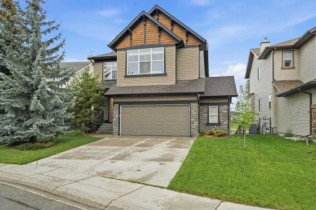 114 Cougarstone Crescent SW Calgary AB T3H 4Z5