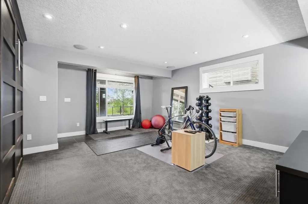 114 Cougarstone Crescent SW Calgary AB T3H 4Z5