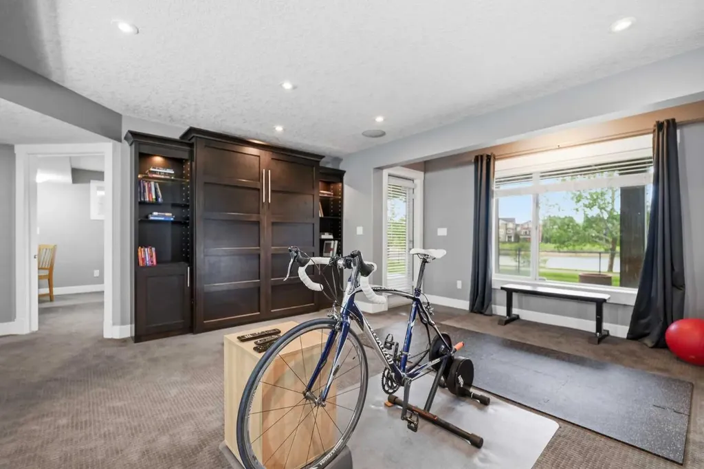 114 Cougarstone Crescent SW Calgary AB T3H 4Z5