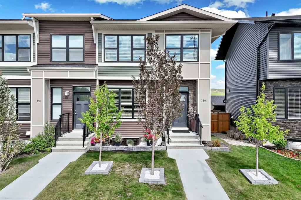 116 Precedence Way Cochrane AB T4C 2T5
