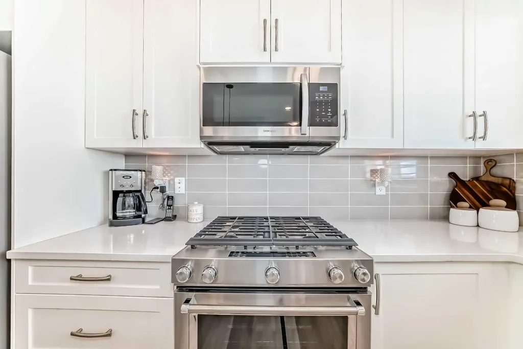 116 Precedence Way Cochrane AB T4C 2T5