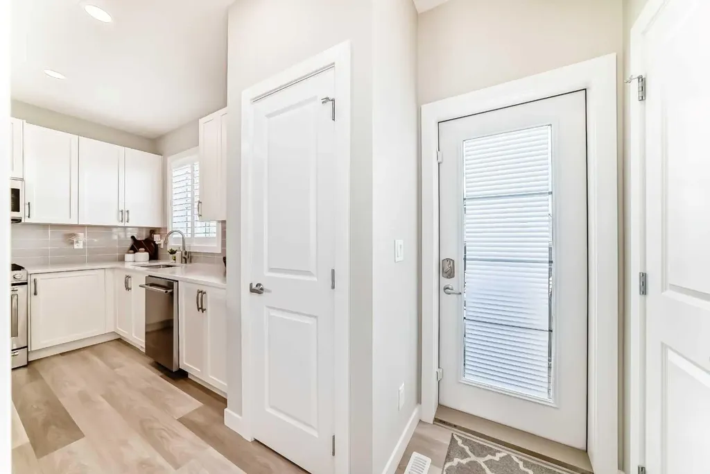 116 Precedence Way Cochrane AB T4C 2T5