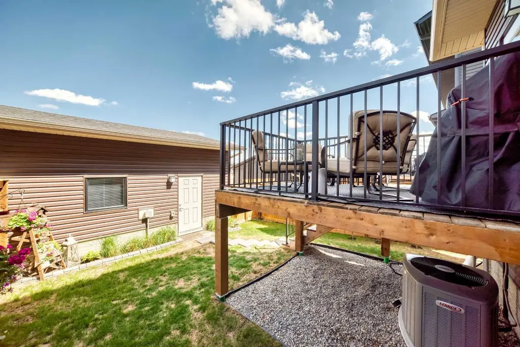 116 Precedence Way Cochrane AB T4C 2T5
