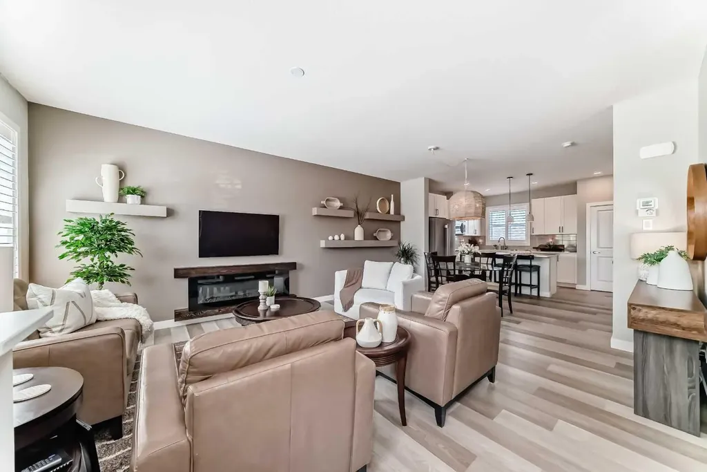 116 Precedence Way Cochrane AB T4C 2T5