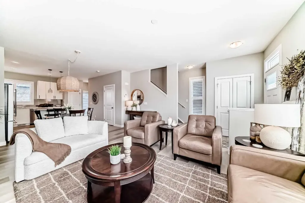 116 Precedence Way Cochrane AB T4C 2T5