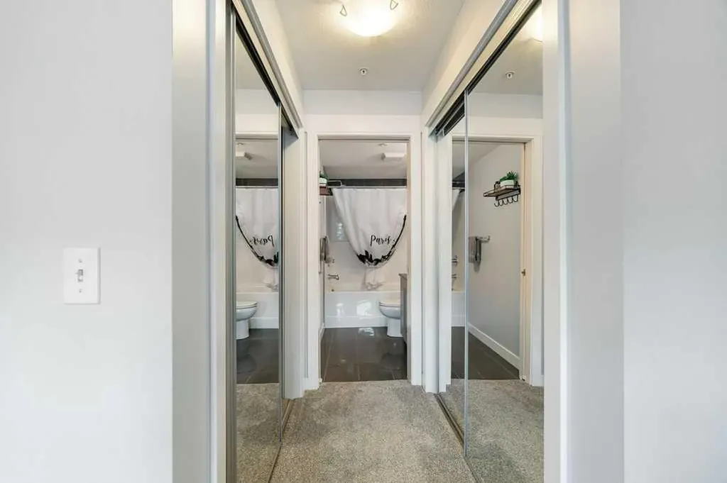 11 Mahogany Row SE Calgary AB T3M 2L6