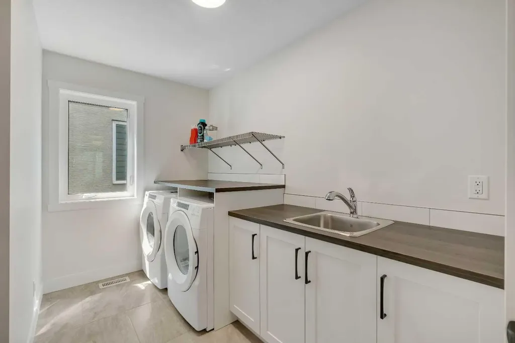 236 Marina Grove SE Calgary AB T3M 3J4