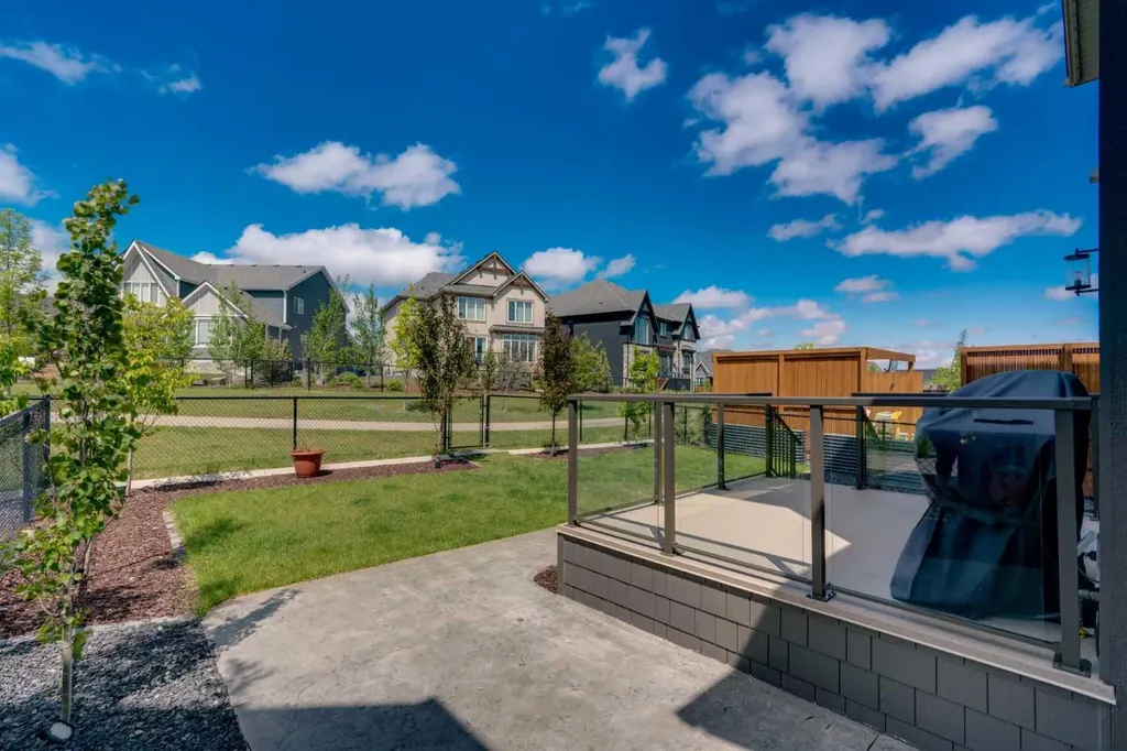 236 Marina Grove SE Calgary AB T3M 3J4