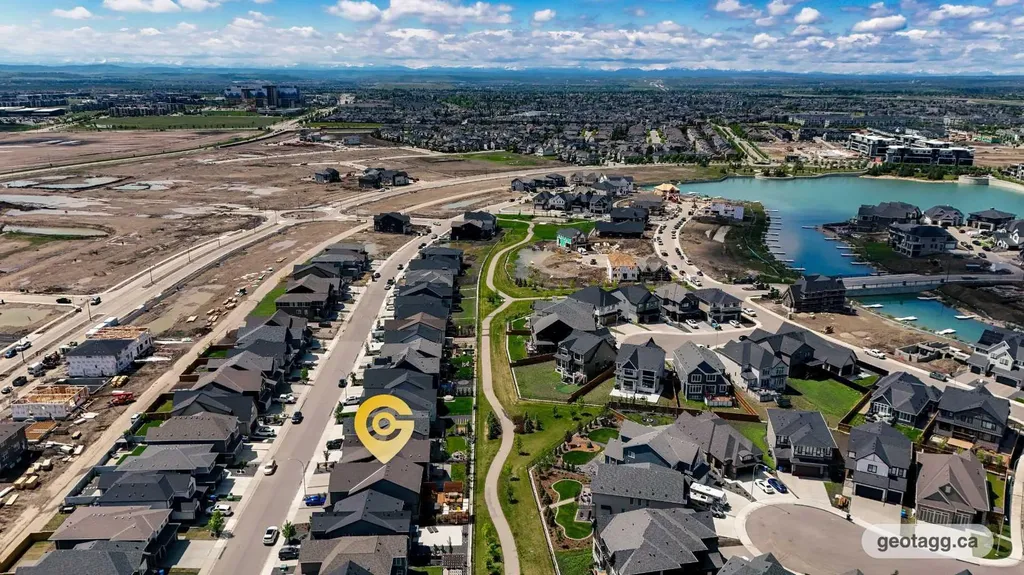 236 Marina Grove SE Calgary AB T3M 3J4