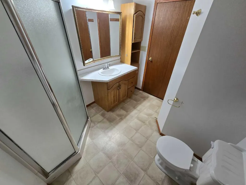 8602 95 Street Peace River AB T8S 1G5