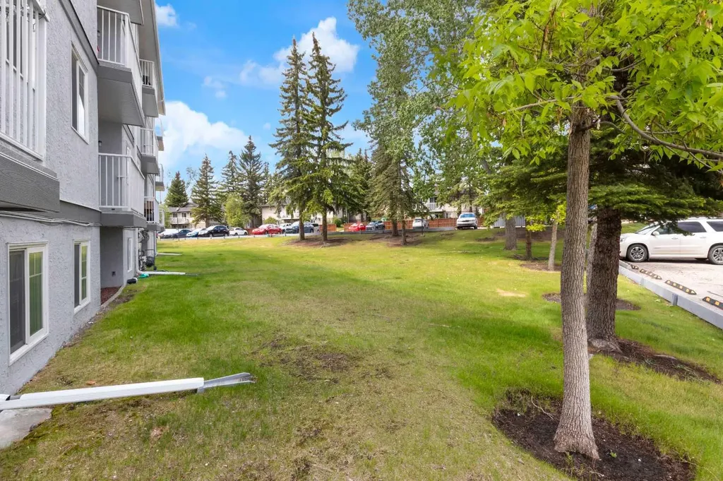 5601 Dalton Drive NW Calgary AB T3A 2E2