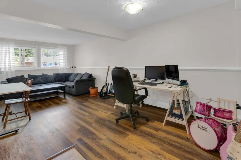 5601 Dalton Drive NW Calgary AB T3A 2E2