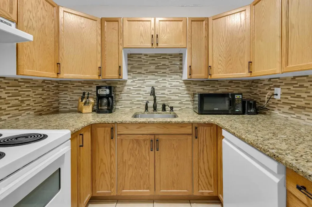 5601 Dalton Drive NW Calgary AB T3A 2E2