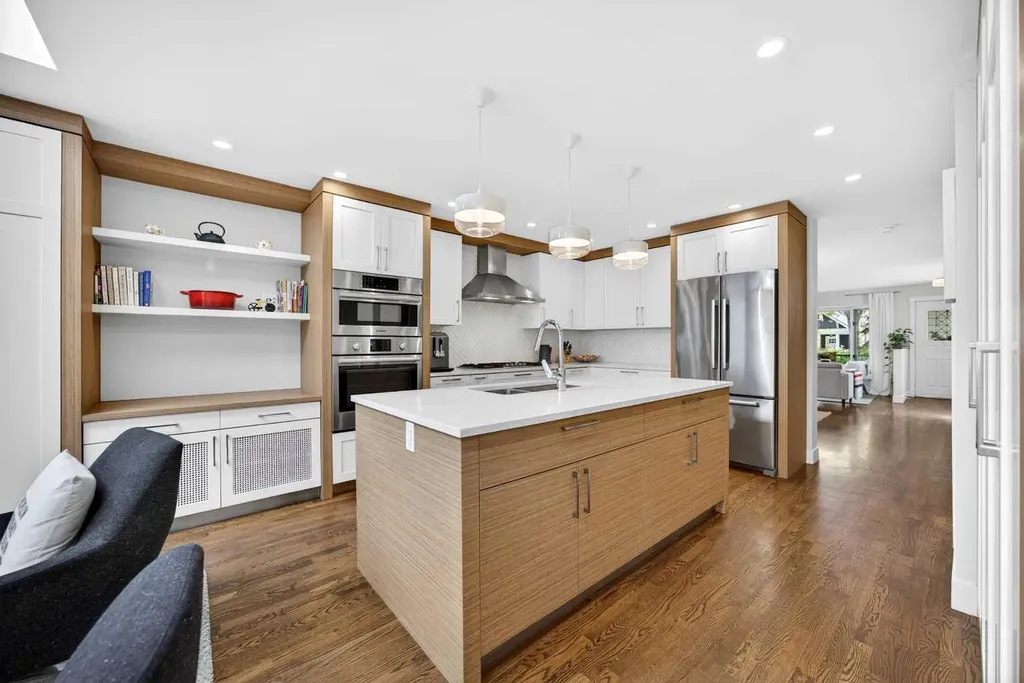 510 10 Avenue NE Calgary AB T2E 0X9