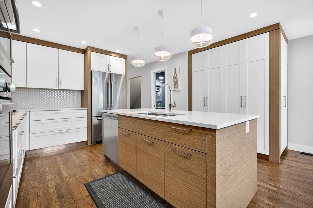 510 10 Avenue NE Calgary AB T2E 0X9