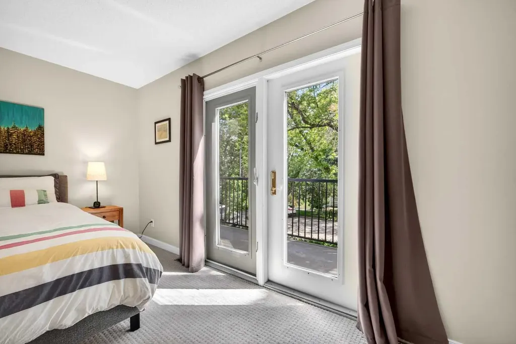 510 10 Avenue NE Calgary AB T2E 0X9