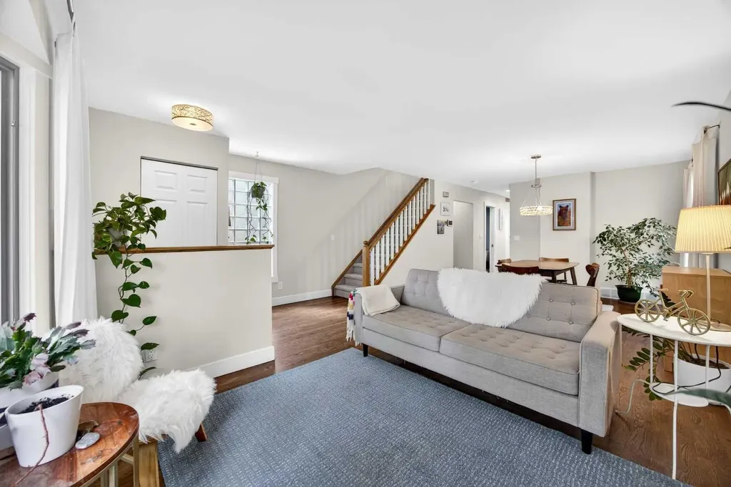 510 10 Avenue NE Calgary AB T2E 0X9