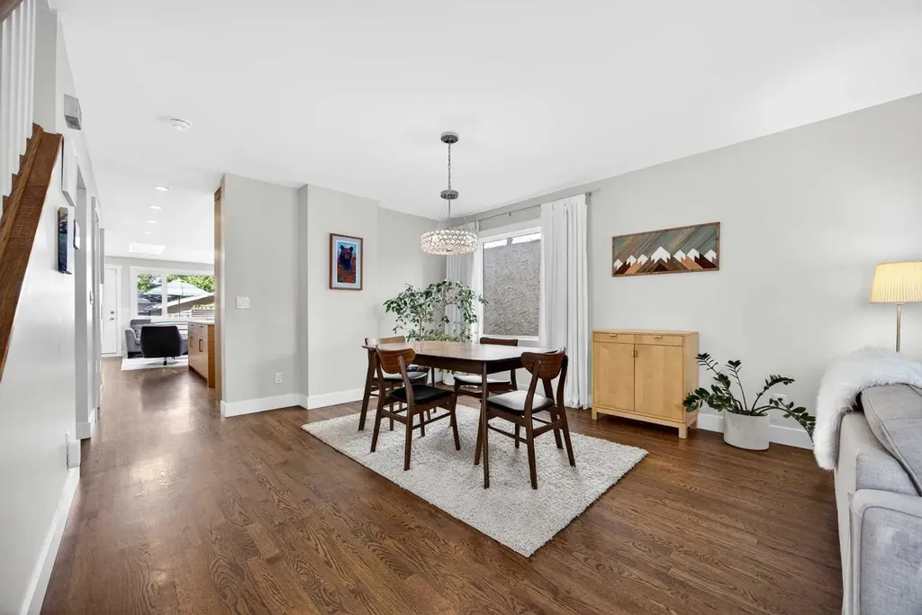 510 10 Avenue NE Calgary AB T2E 0X9
