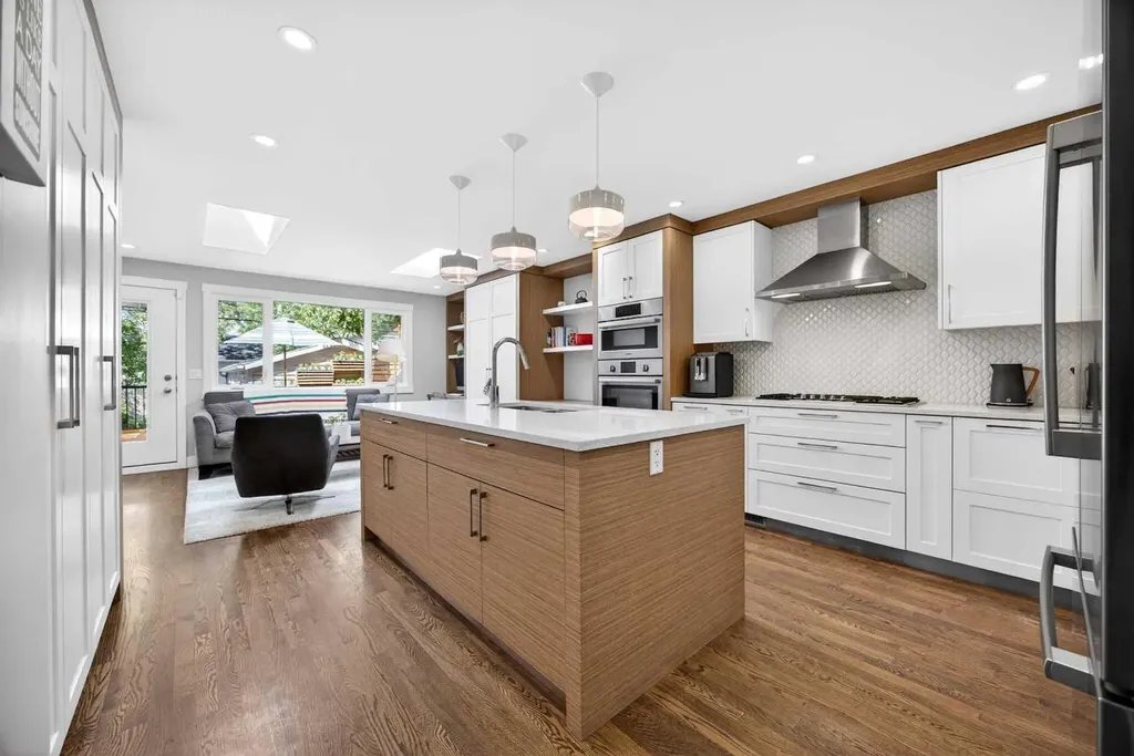 510 10 Avenue NE Calgary AB T2E 0X9