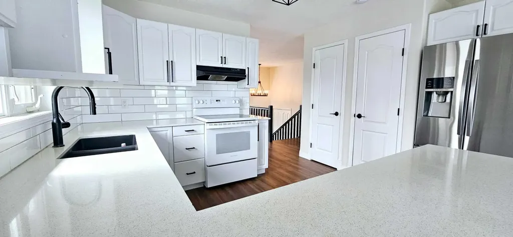 8805 125 Avenue Grande Prairie AB T8X1P2