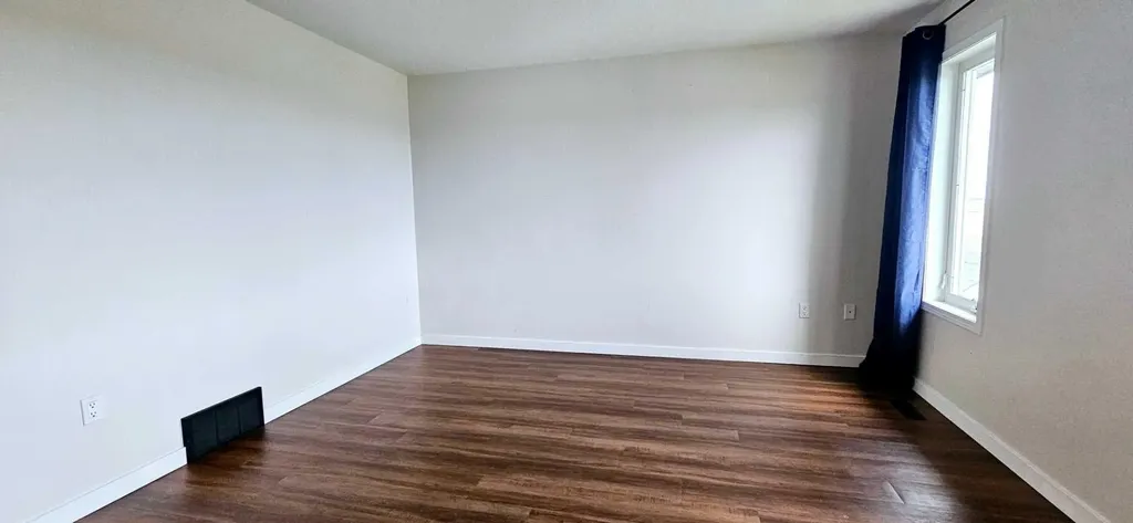 8805 125 Avenue Grande Prairie AB T8X1P2