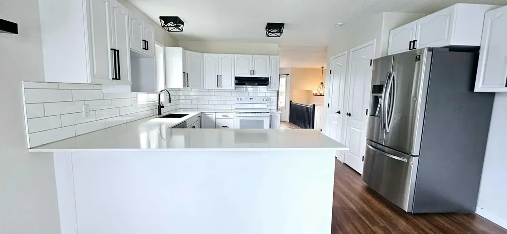 8805 125 Avenue Grande Prairie AB T8X1P2