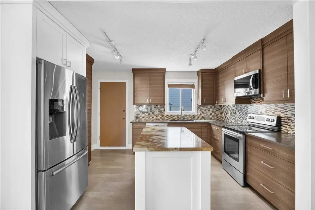 16207 Shawfield Drive SW Calgary AB t2y2v7