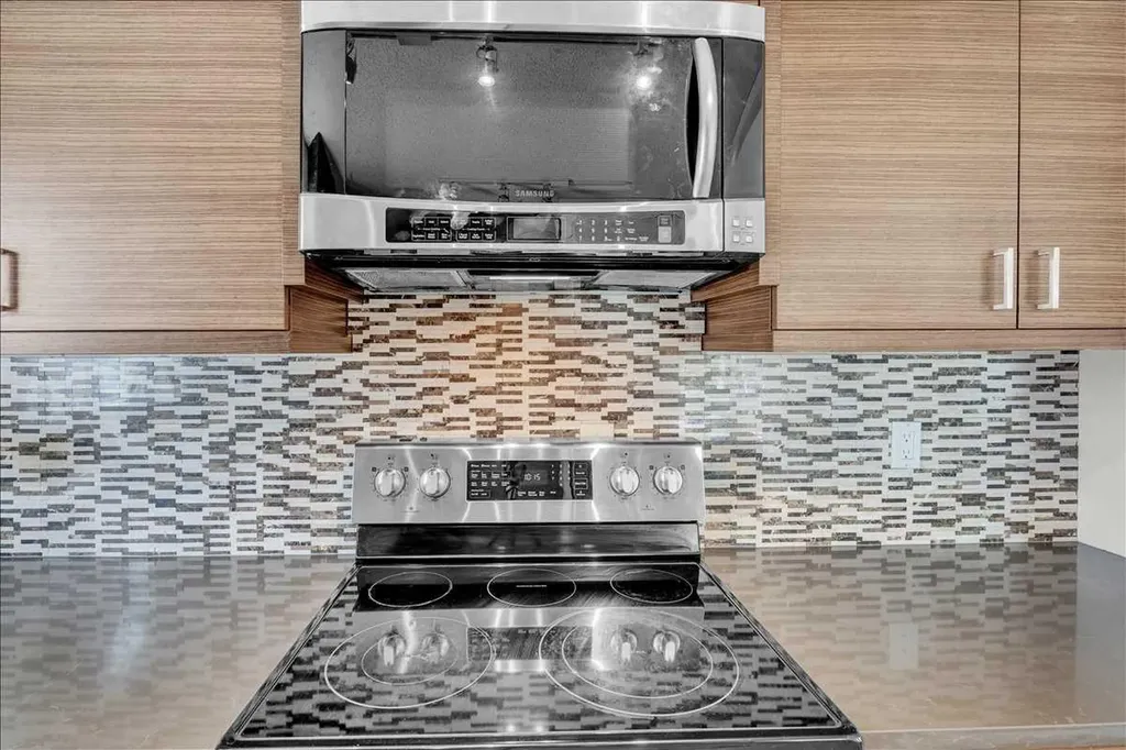 16207 Shawfield Drive SW Calgary AB t2y2v7