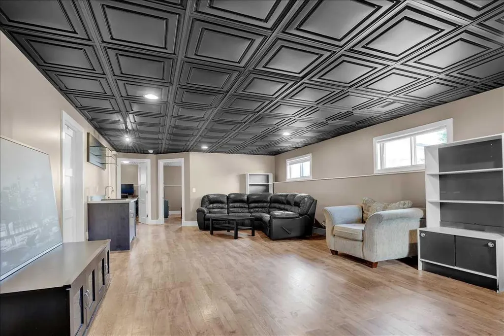 16207 Shawfield Drive SW Calgary AB t2y2v7