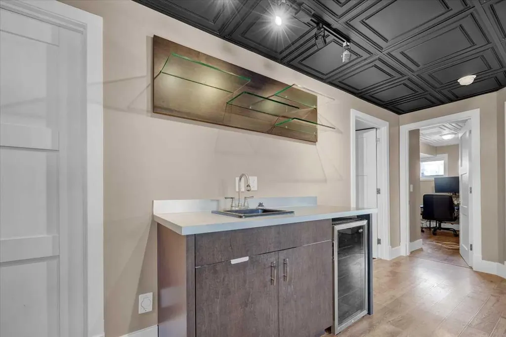 16207 Shawfield Drive SW Calgary AB t2y2v7