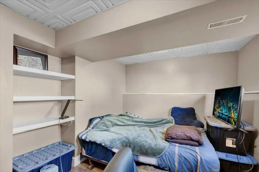16207 Shawfield Drive SW Calgary AB t2y2v7