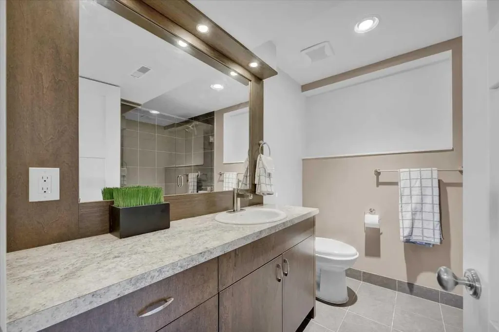 16207 Shawfield Drive SW Calgary AB t2y2v7