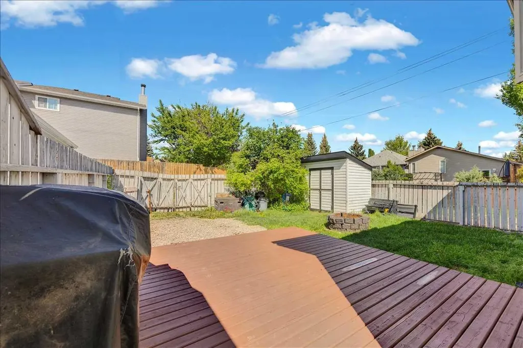 16207 Shawfield Drive SW Calgary AB t2y2v7