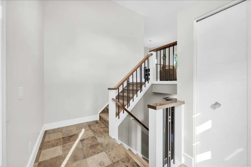 16207 Shawfield Drive SW Calgary AB t2y2v7