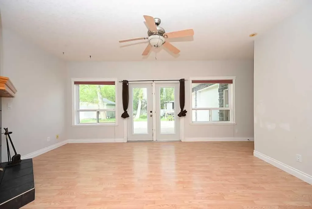 5002 52 Street Colinton AB T0G 0R0
