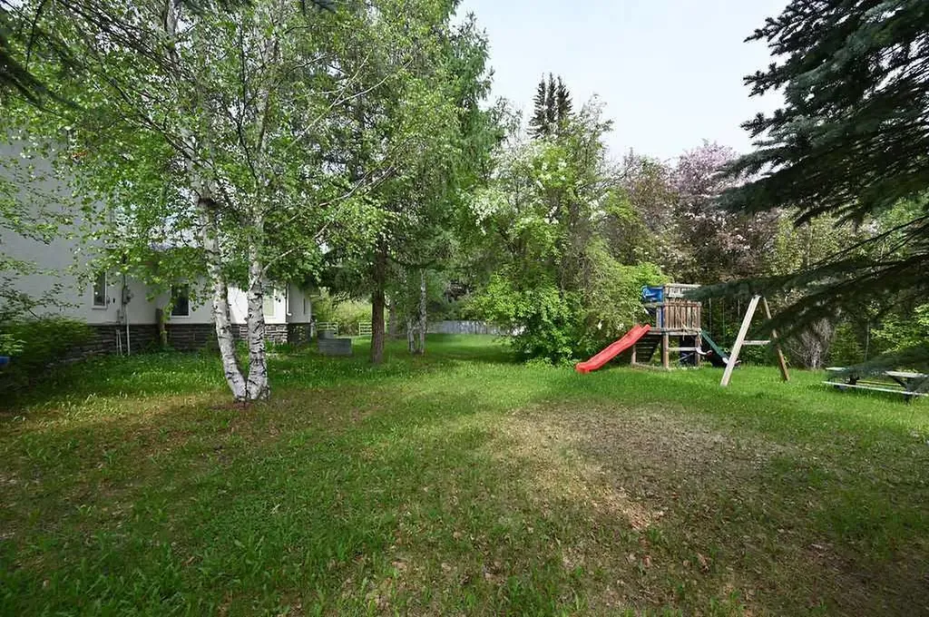 5002 52 Street Colinton AB T0G 0R0