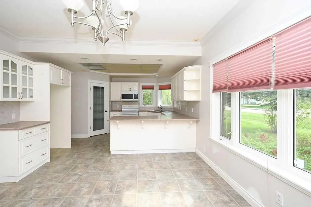 5002 52 Street Colinton AB T0G 0R0
